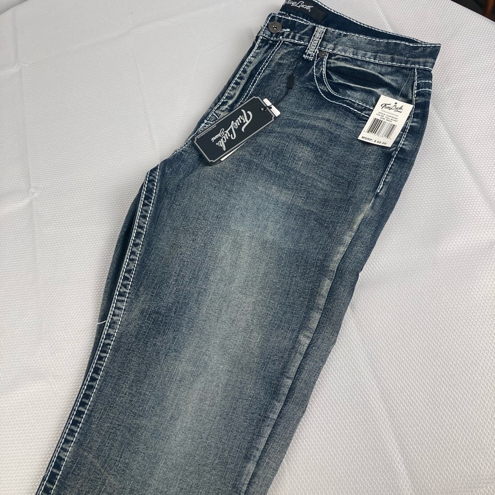 Men’s True Luck Classic Stretch Straight Jeans. 38/32